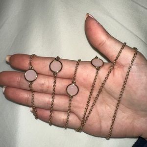 💖 BNWOT Ann Taylor Gold Necklace with 9 Pink Jewels about 21 inch drop 💖